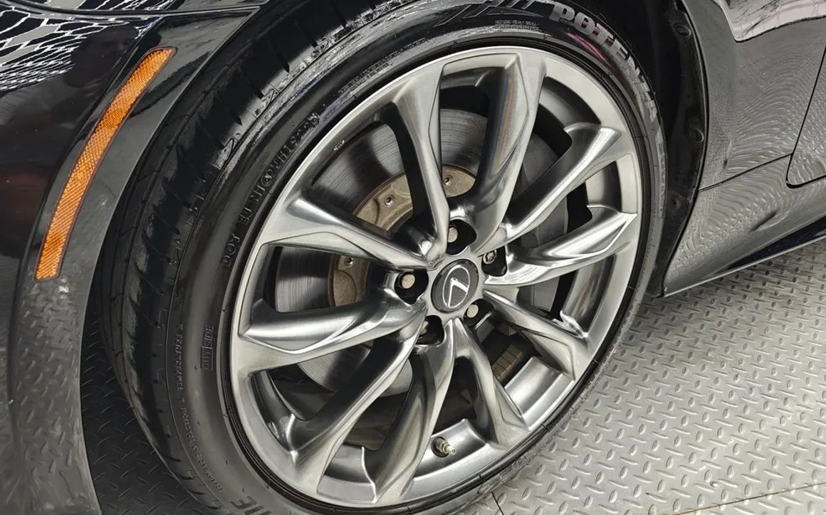 LEXUS RC300 - image 6