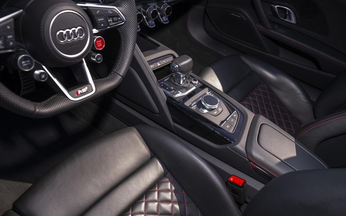 Audi R8 Spyder - image 21