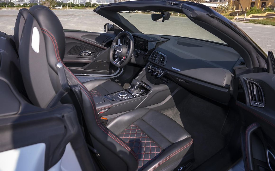 Audi R8 Spyder - image 19