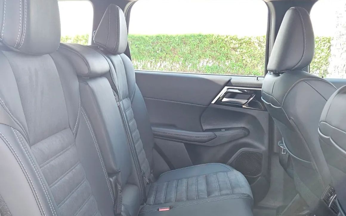 MITSUBISHI OUTLANDER - image 12