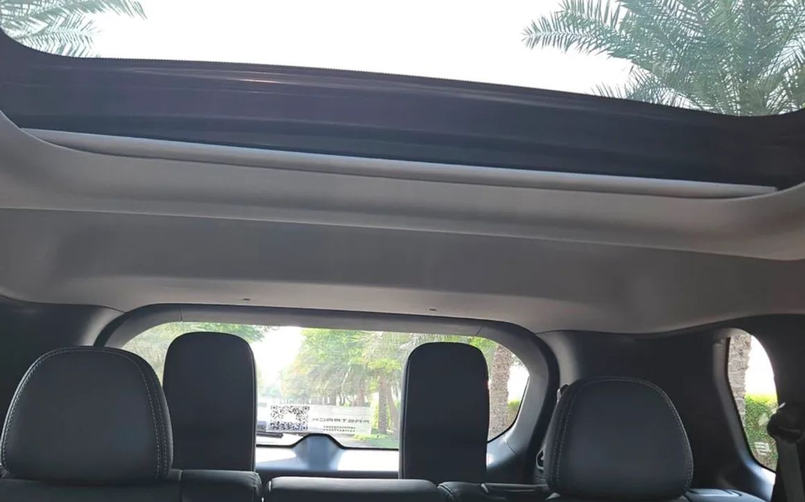 MITSUBISHI OUTLANDER - image 15