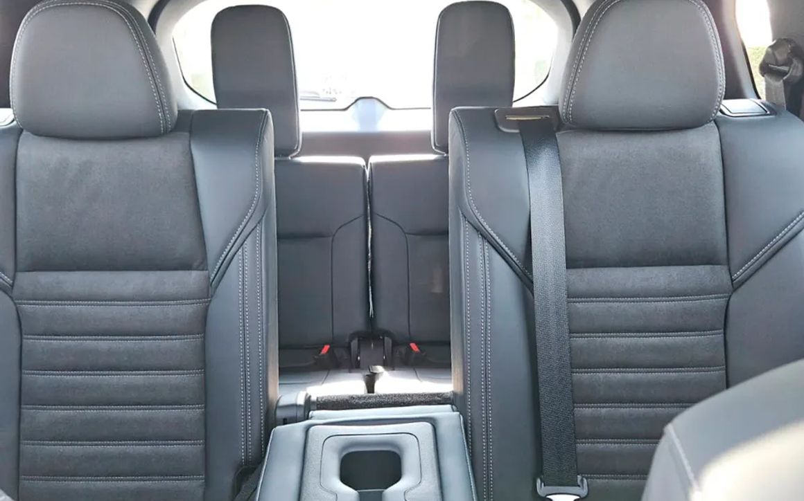 MITSUBISHI OUTLANDER - image 13