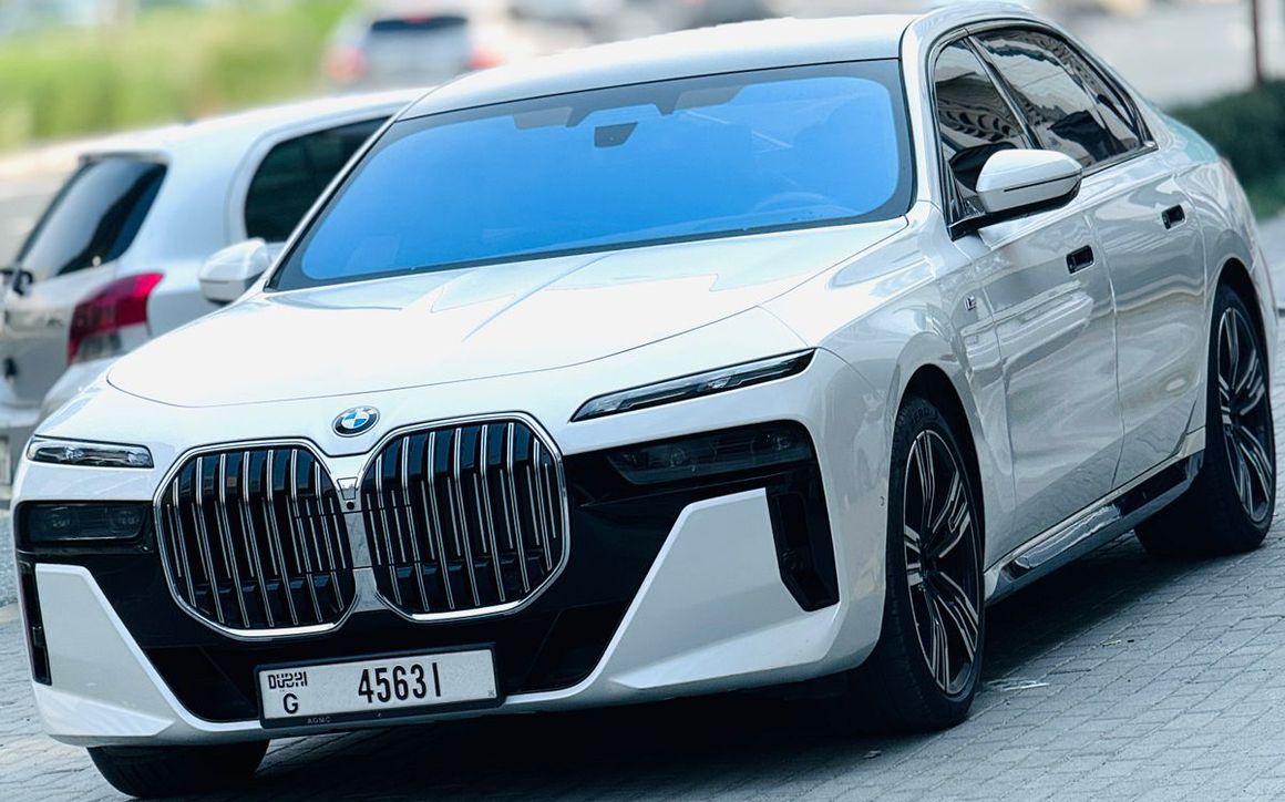 BMW 735I - image 1