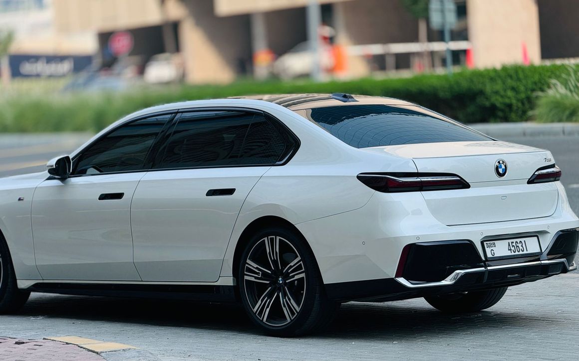 BMW 735I - image 3