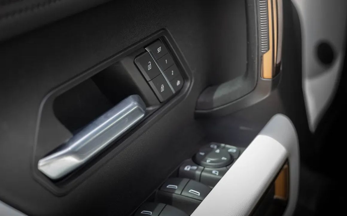 GMC HUMMER EV - image 15