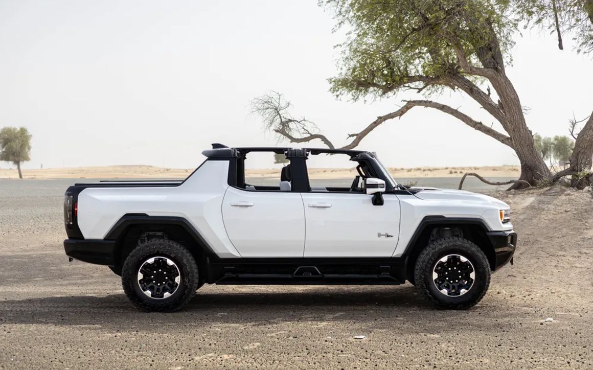 GMC HUMMER EV - image 4