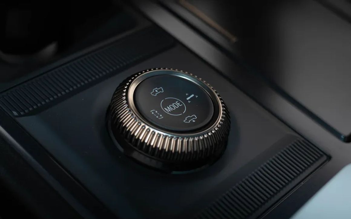 GMC HUMMER EV - image 12