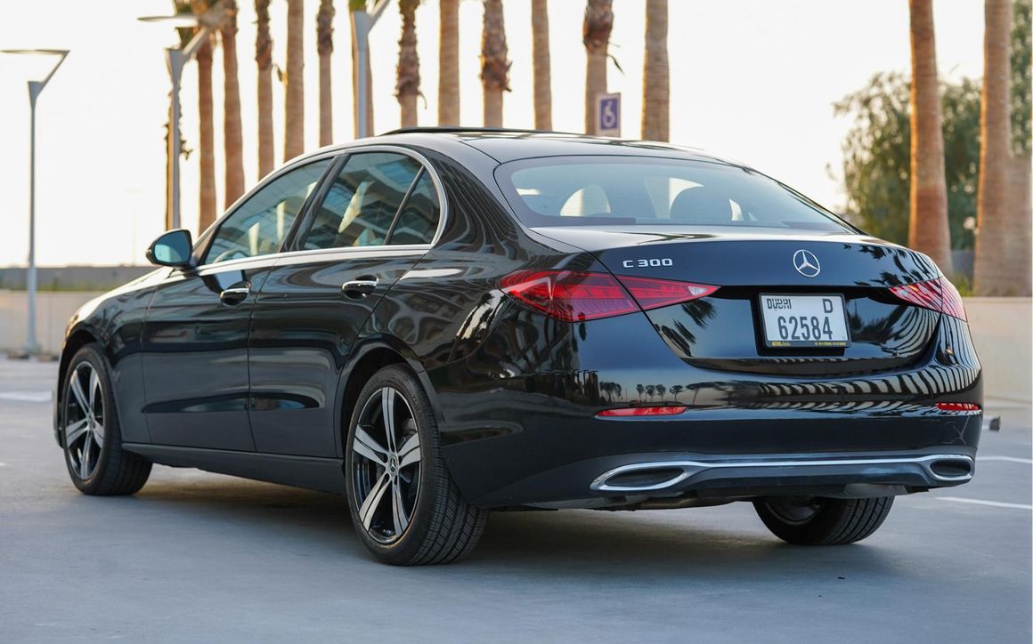Mercedes Benz C300 4Matic - image 8