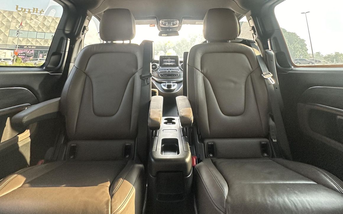 Mercedes V250 - image 11