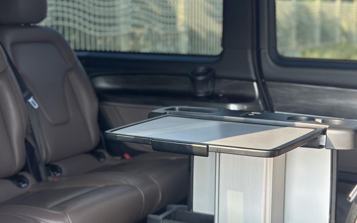 Mercedes V250 - image 10