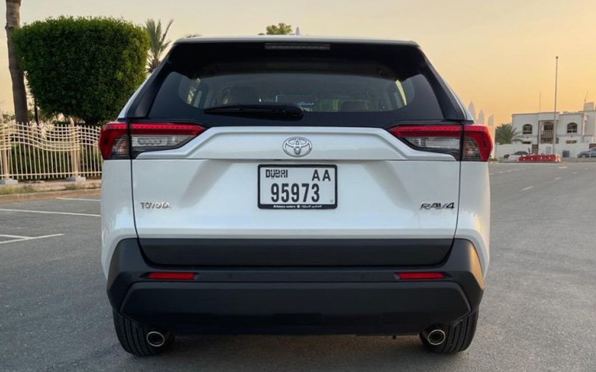 TOYOTA RAV 4 - 2024 - image 4