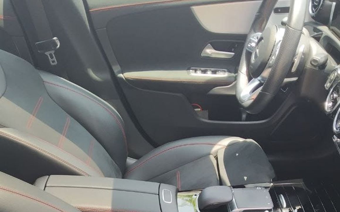 MERCEDES CLA 200 - image 4