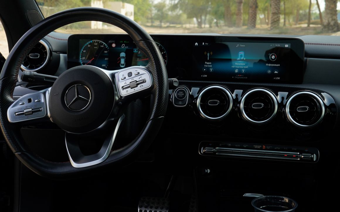 MERCEDES CLA 200 - image 11