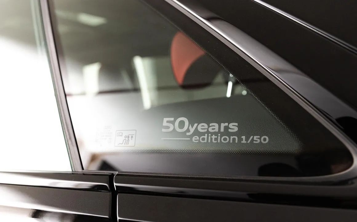 Audi RSQ8 - image 16