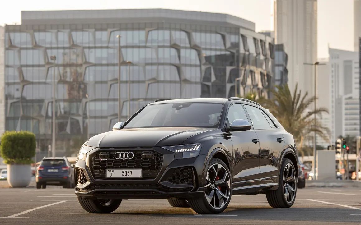 Audi RSQ8 - image 1