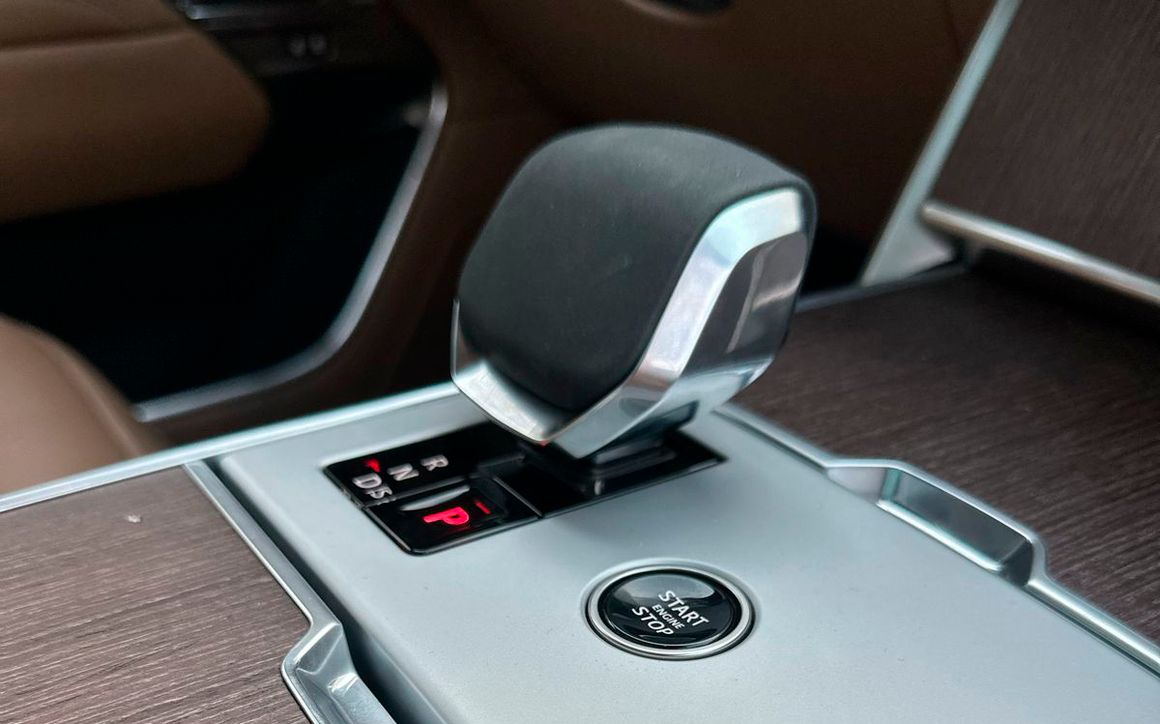 RANGE ROVER VOGUE - image 12