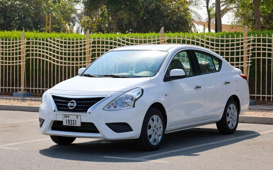 Nissan Sunny SV - image 1