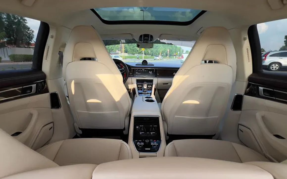 PORSCHE PANAMERA - image 7