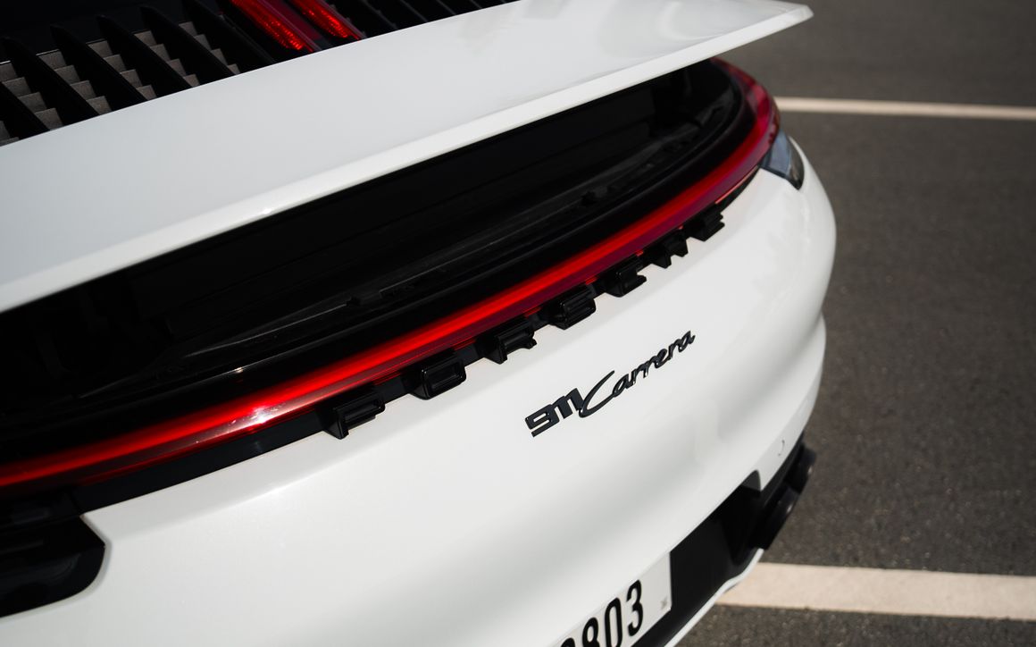 PORSCHE 911 CARRERA 4 - image 10