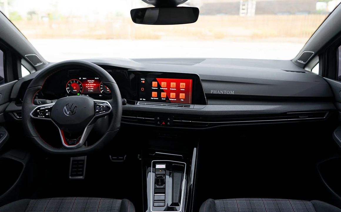 VOLKSWAGEN GOLF GTI 20L - image 7