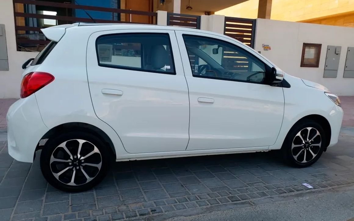 Mitsubishi Mirage - image 2