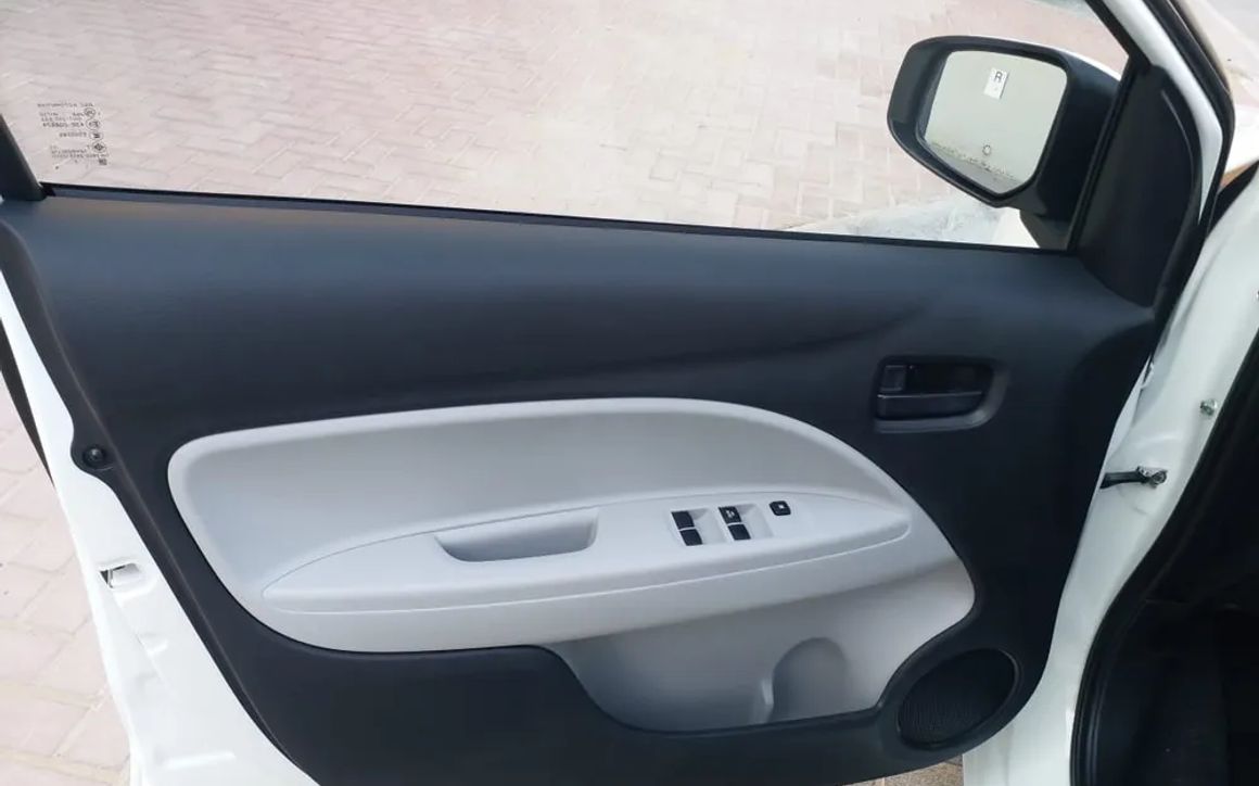 Mitsubishi Mirage - image 9