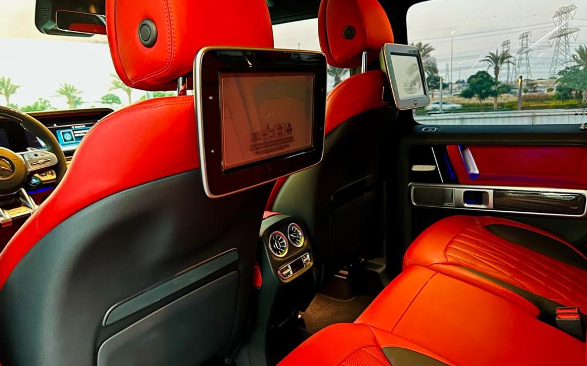 MERCEDES G63 - image 10