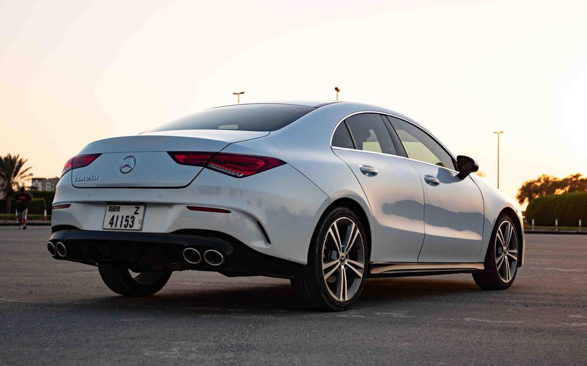 MERCEDES CLA250 - image 6