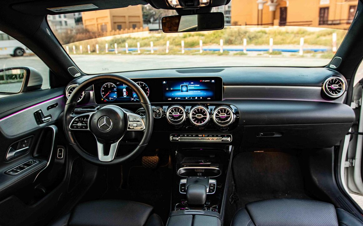MERCEDES CLA250 - image 12