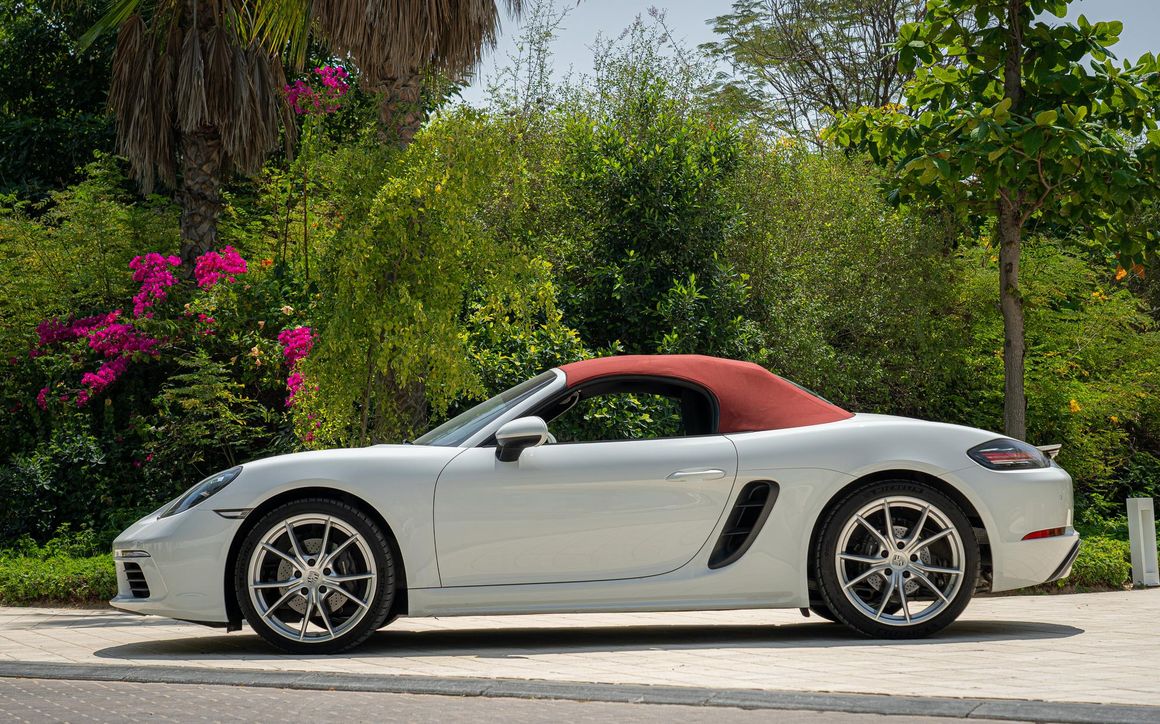 Porsche  Boxster - image 2