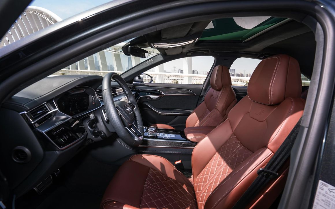 Audi S8 - image 14