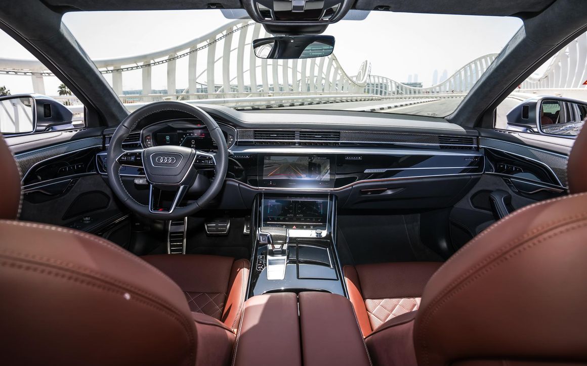 Audi S8 - image 11