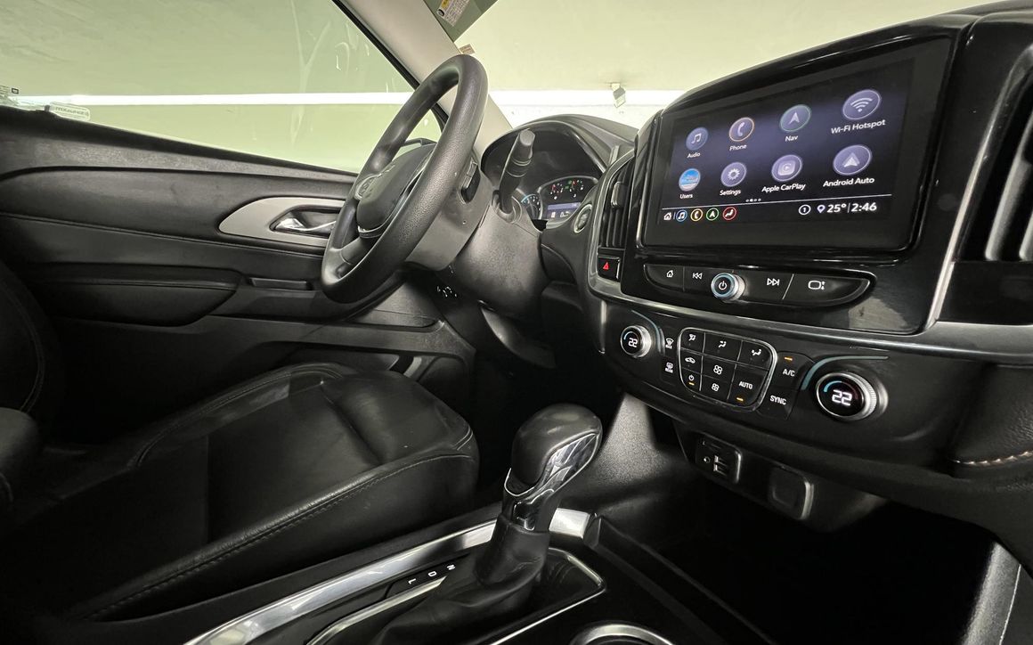 Chevrolet Traverse - image 18