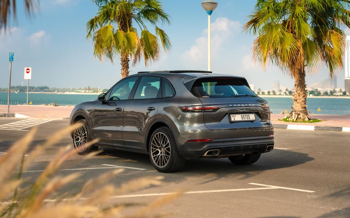 PORSCHE CAYENNE - image 10