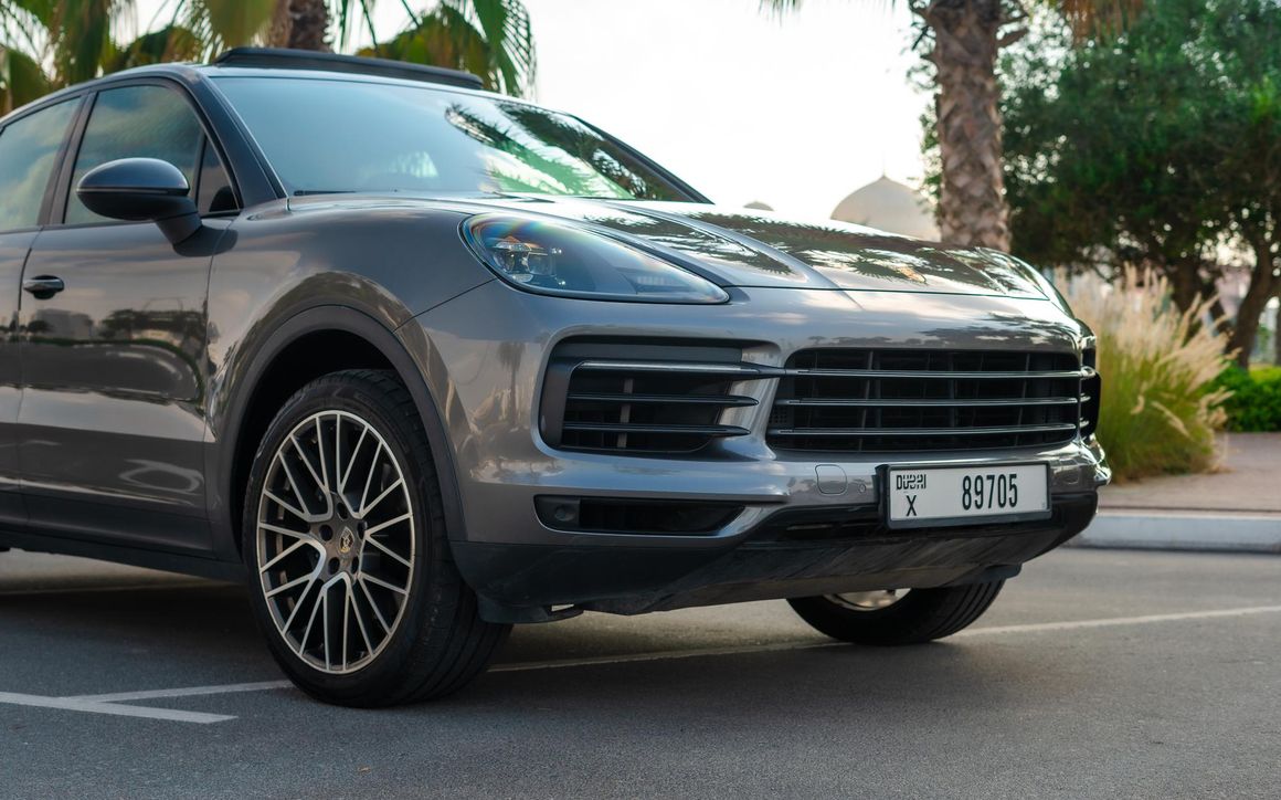 PORSCHE CAYENNE - image 15