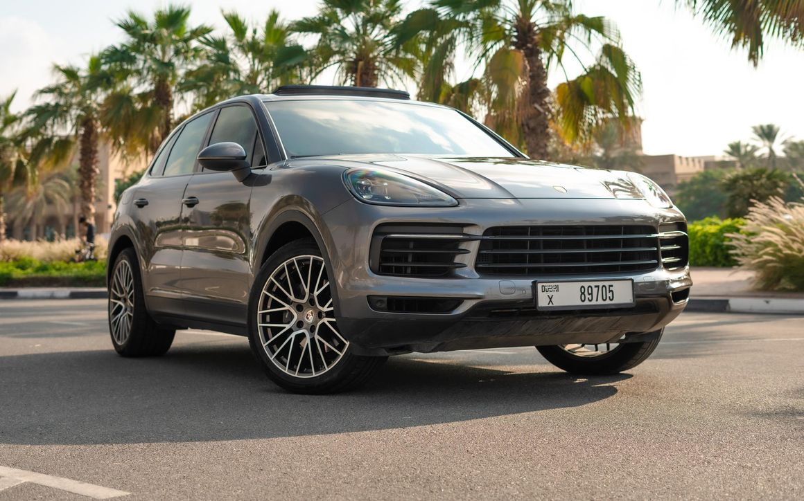 PORSCHE CAYENNE - image 9