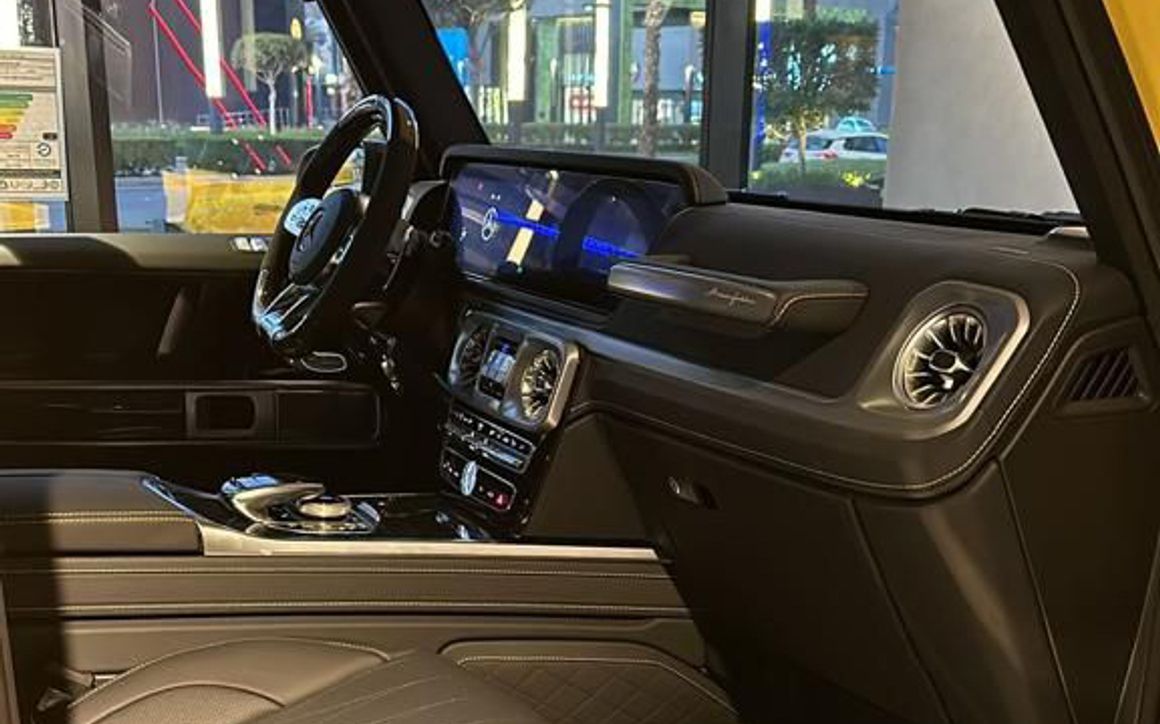 MERCEDES G63 - image 7