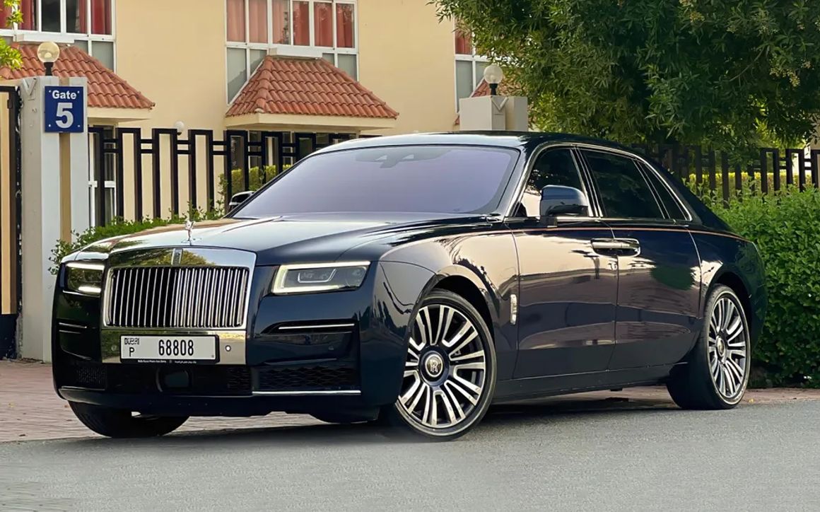 ROLLS ROYCE GHOST - image 1