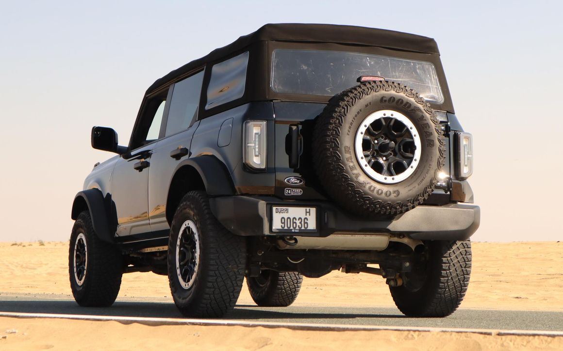 Ford Bronco - image 7