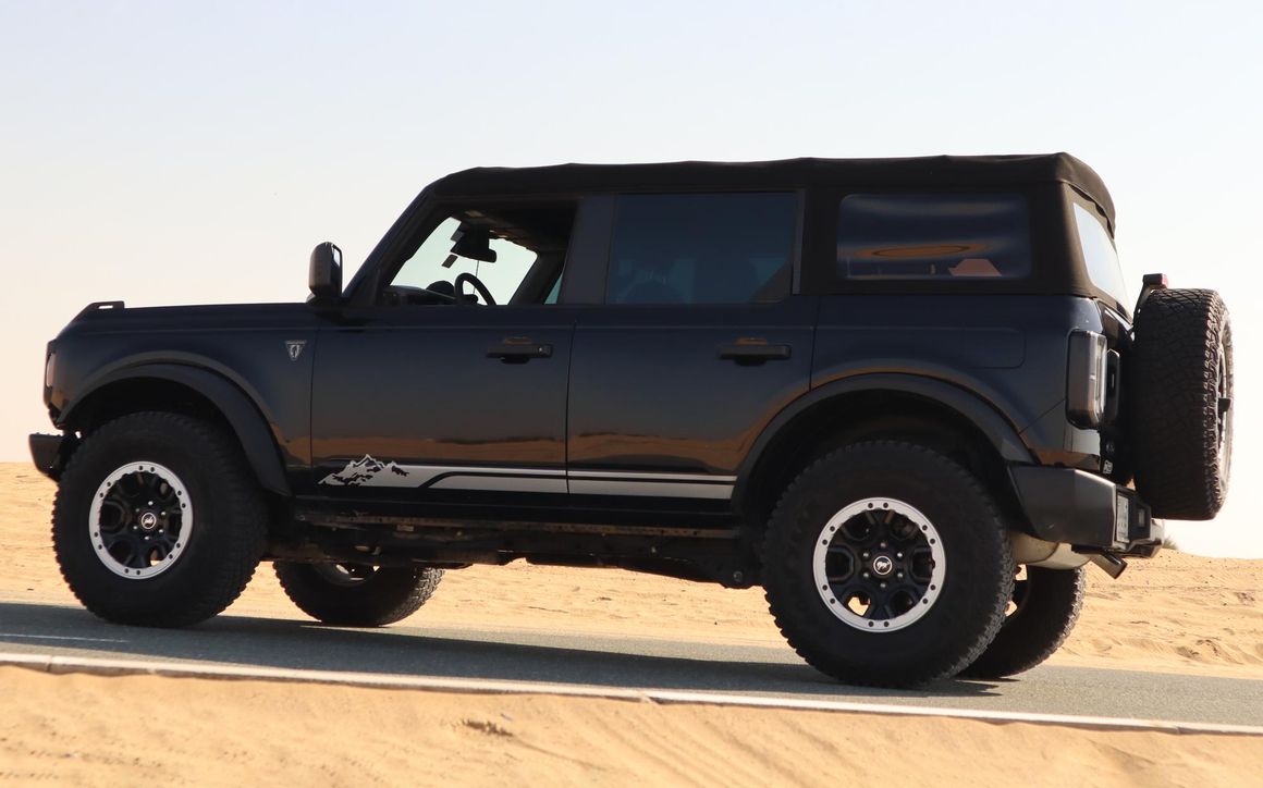 Ford Bronco - image 2