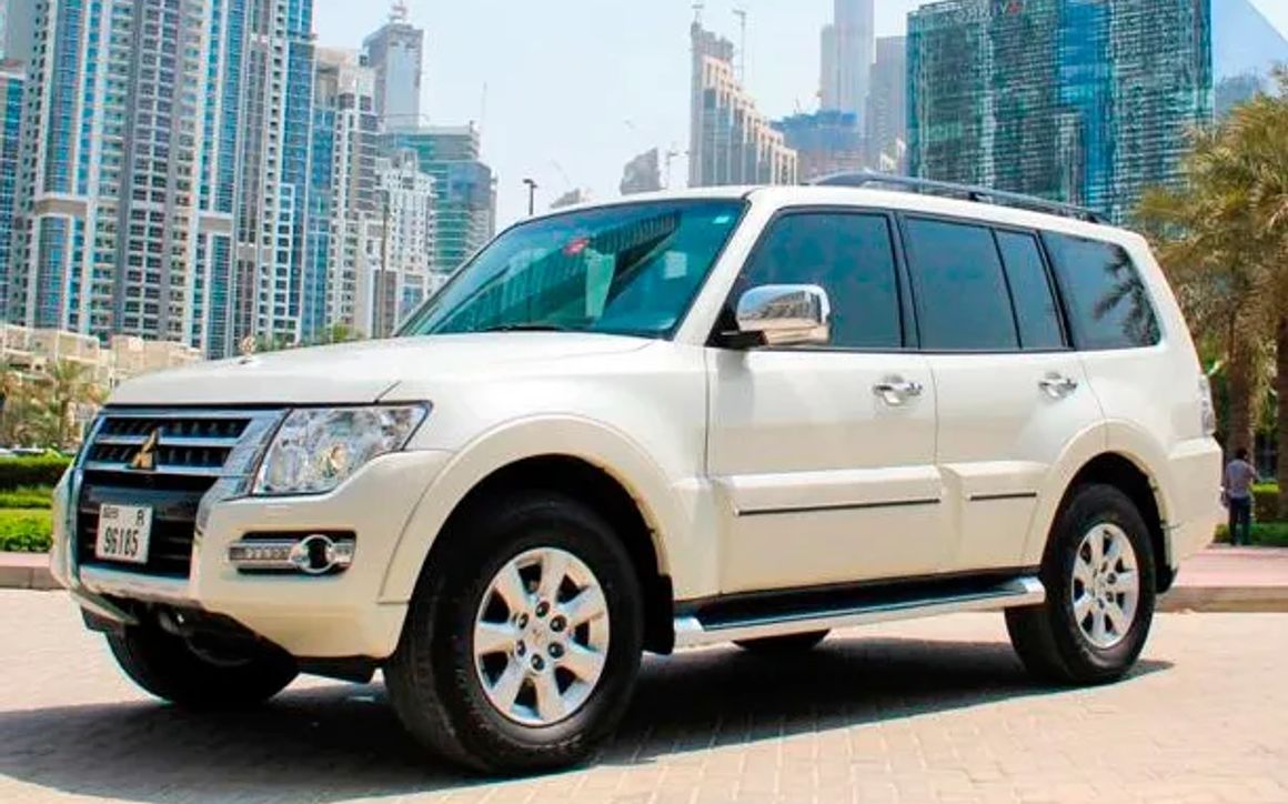 Mitsubishi Pajero - image 1