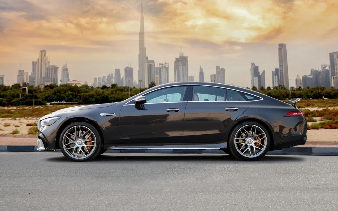 Mercedes-Benz GT63 AMG Black - image 2