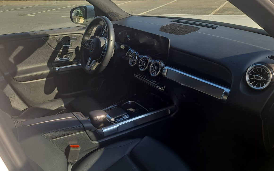 MERCEDES GLB-250 - image 5