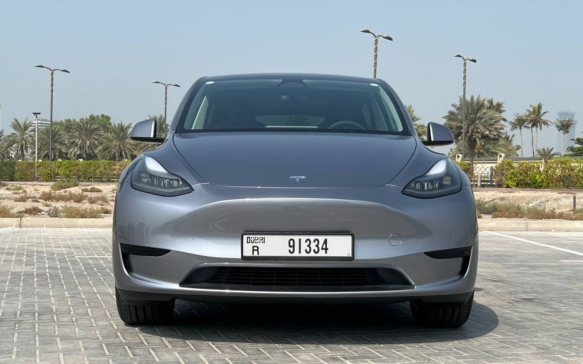 TESLA MODEL Y LONG - image 3