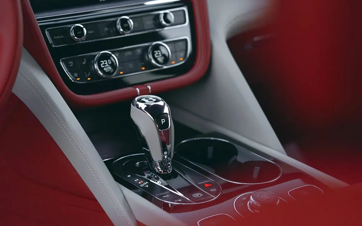 Bentley BENTAYGA - image 8