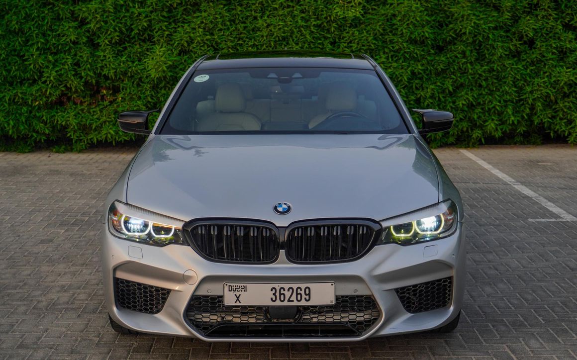 BMW 530i - image 2