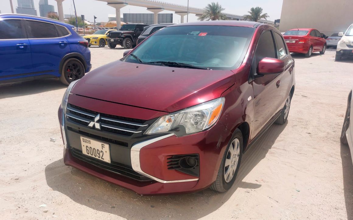 MITSUBISHI MIRAGE - image 1