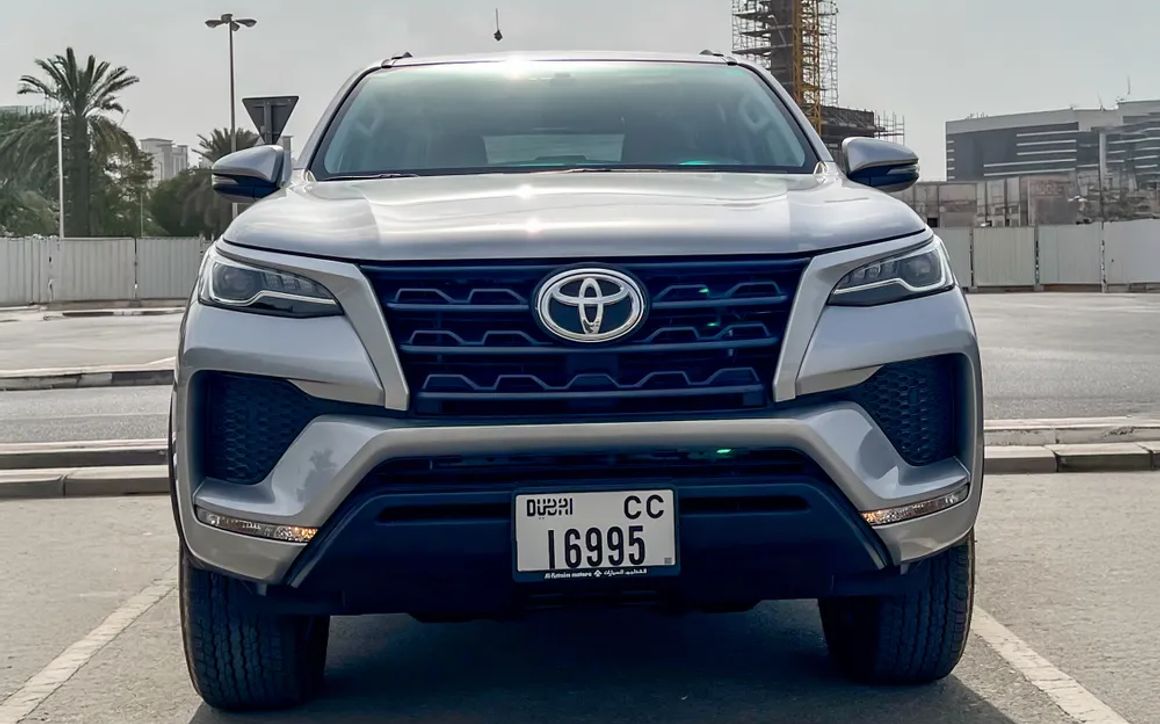 TOYOTA FORTUNER - image 3