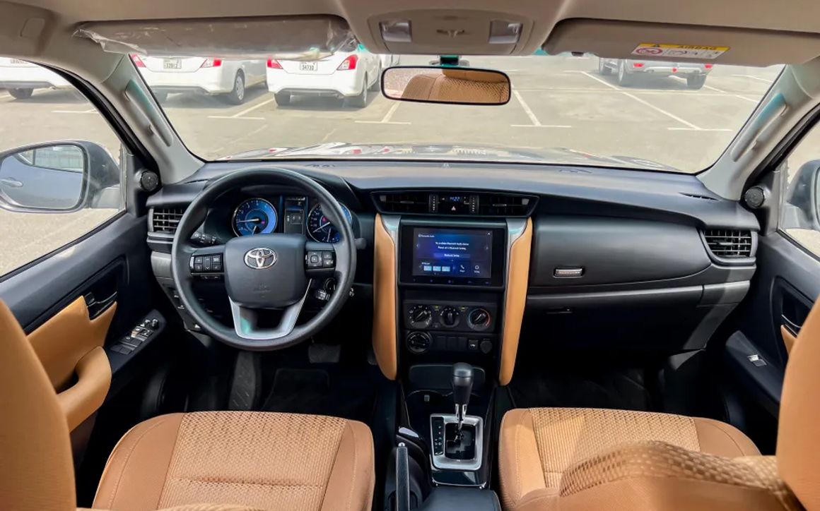 TOYOTA FORTUNER - image 8