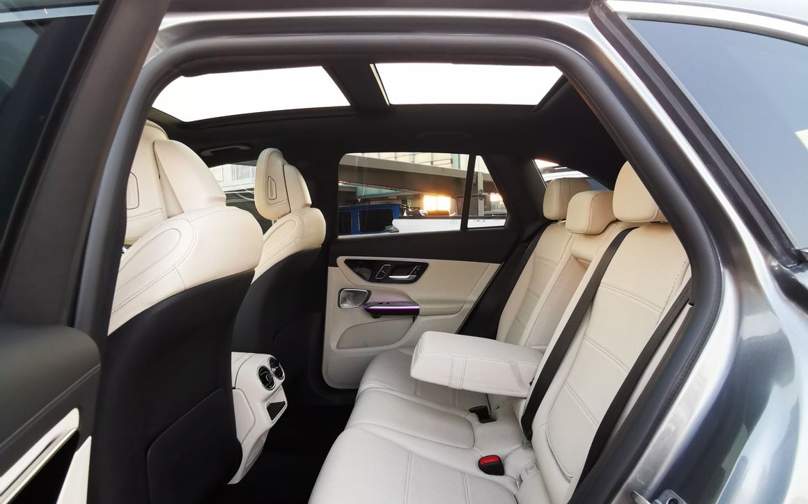 MERCEDES GLC 300 - image 18